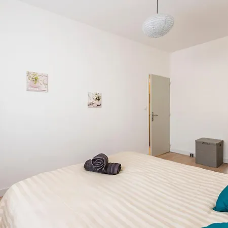 Philomene, Hypercentre Apartman *