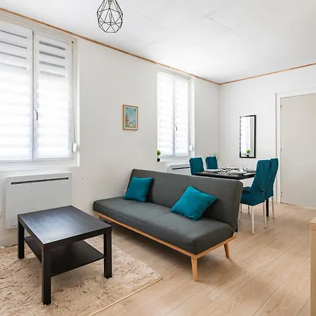 Philomene, Hypercentre *