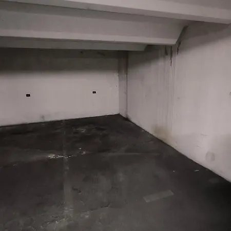 Philomene, Hypercentre *