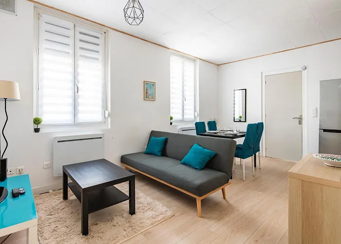 Philomene, Hypercentre *