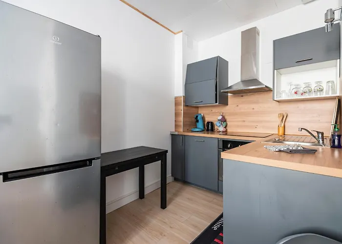 Philomene, Hypercentre *